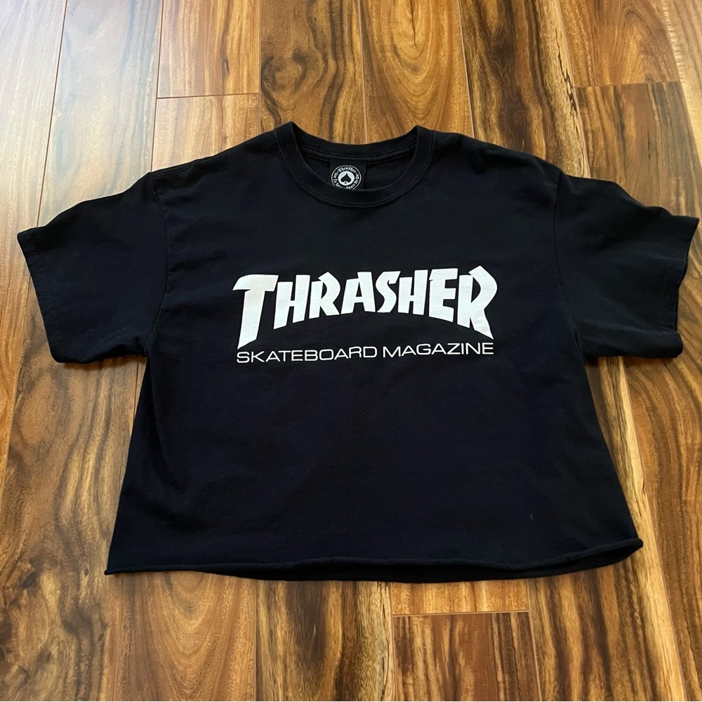 Cropped thrasher tshirt